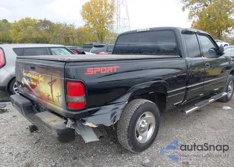 2001 Dodge Ram 1500 St из США, поврежденный, VIN 3B7HC13Z61G201439